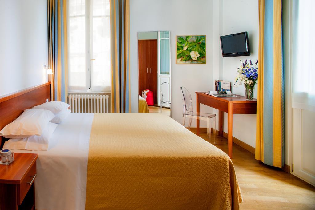 Hotel Beau Sejour ألاسيو الغرفة الصورة